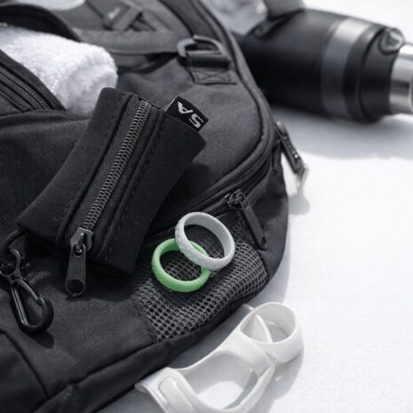 Neoprene Ring Clip On Pouch with Zip